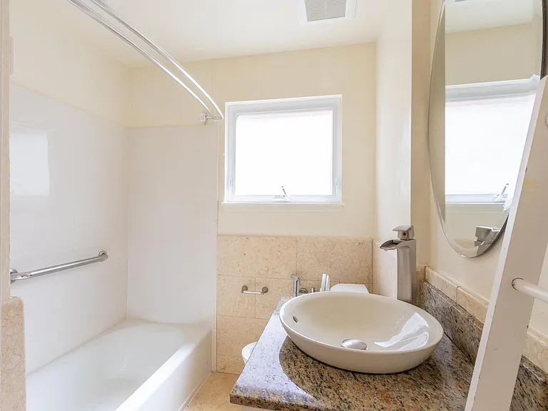 2716 Delaware Ave — Photo 14