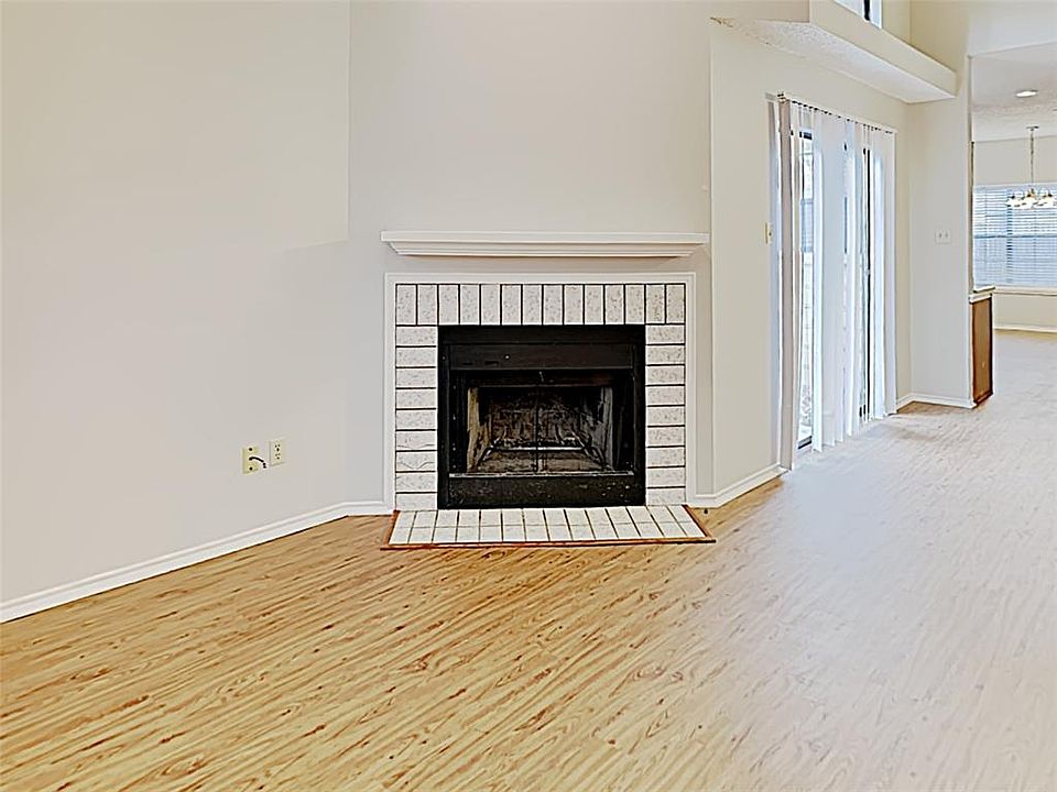 1st image of 6514 Devine Dr