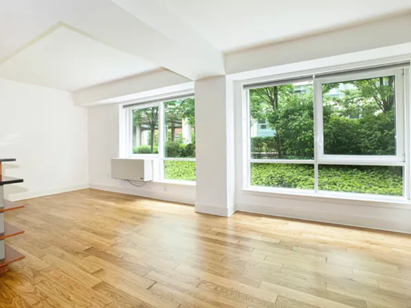 440 Kent Avenue image 1 of 10