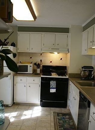13216 Putnam Cir, Woodbridge, VA 22191, USA