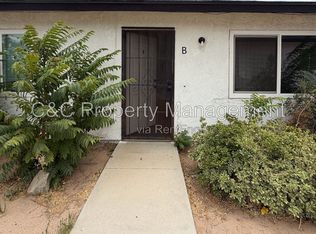 21490 Bear Valley Rd APT B, Apple Valley, CA 92308