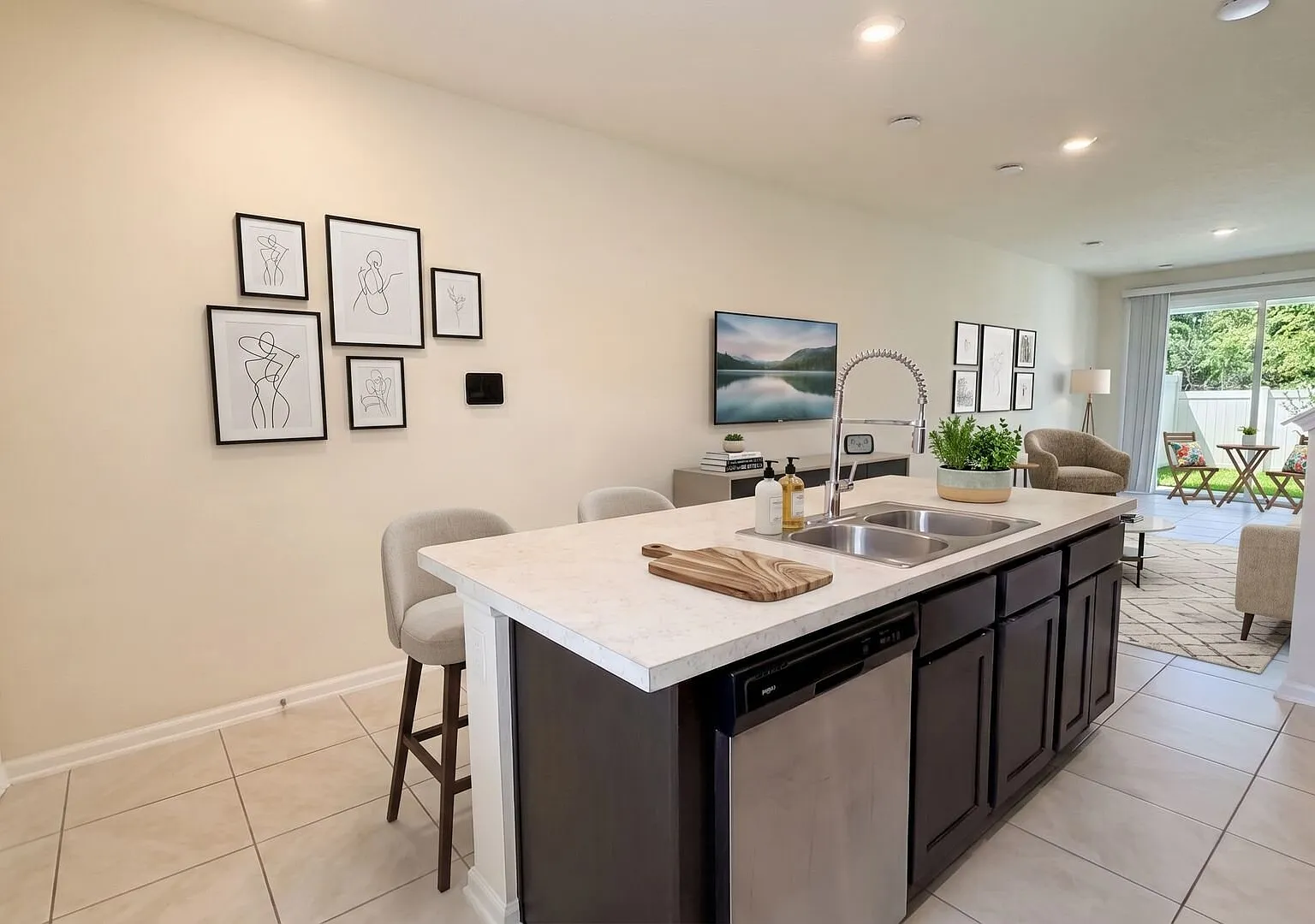 Arlington Townhome Available Now | 2BR/2.5BA with In-Unit Laundry — Photo 3
