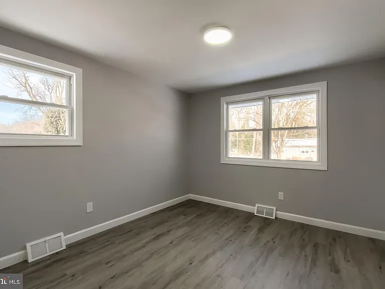502 Bloomfield Dr — Photo 15