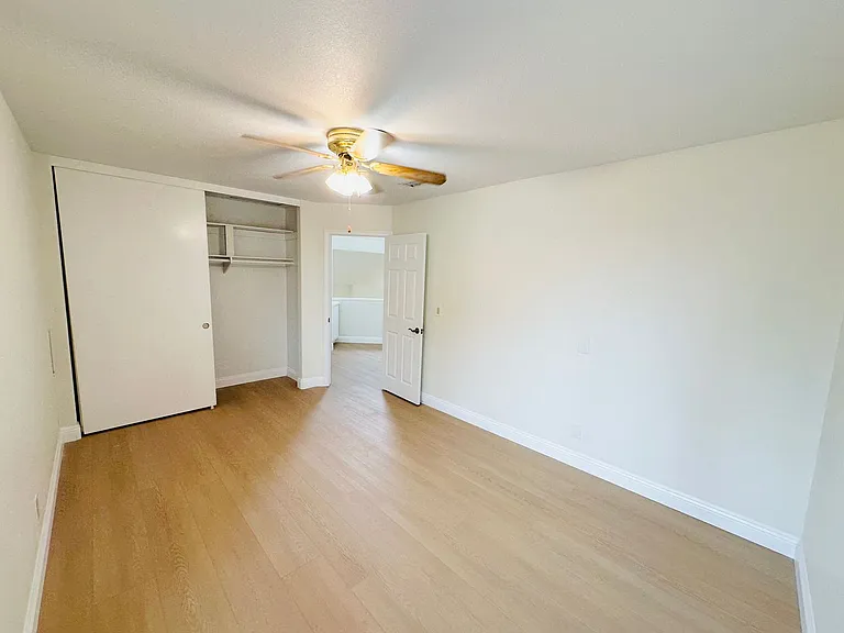 6635 Soaring Dr — Photo 45