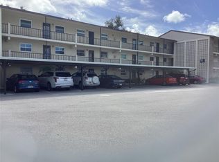 2240 Stickney Point Rd APT 231, Sarasota, FL 34231