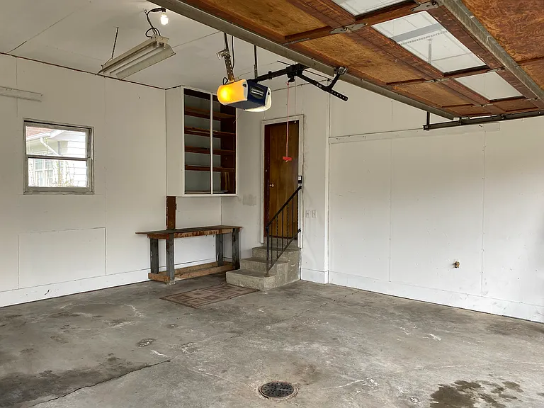 3133 Hanchett St — Photo 8