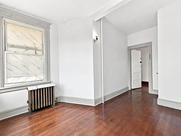 35 W 52nd St #2 — Photo 11