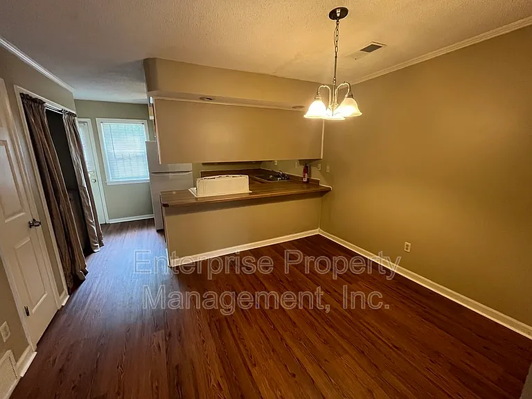 3244 Southern Ave — Photo 6