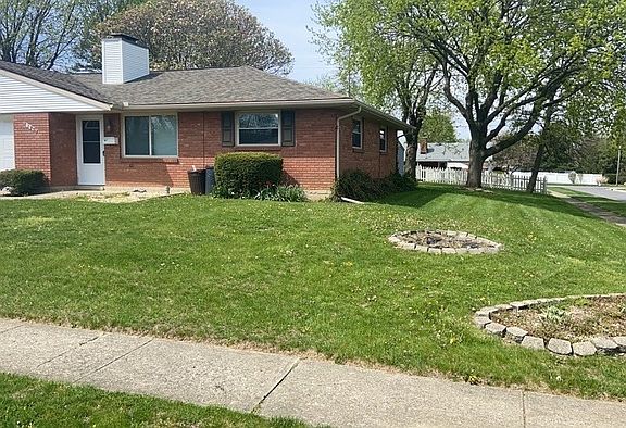 2nd image of 401 Heather St