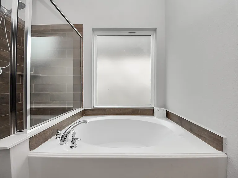 4239 Wyanngate Dr — Photo 22