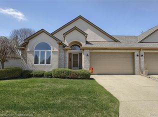 52237 Mitchell Ln #11, Macomb, MI 48042