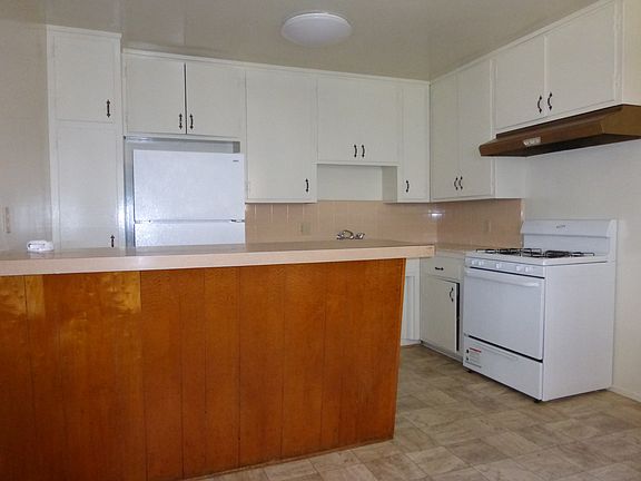 5th image of 1622 Grismer Ave APT K