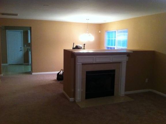 Living Rm to Dining Rm