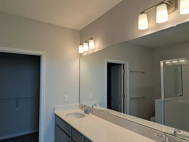 12184 Plumpton Dr — Photo 16