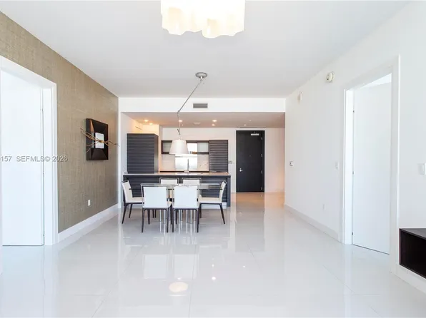 200 Biscayne Boulevard Way APT 4512, Miami, FL 33131