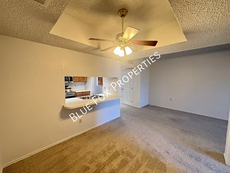 1721 W Dalehaven Cir — Photo 3