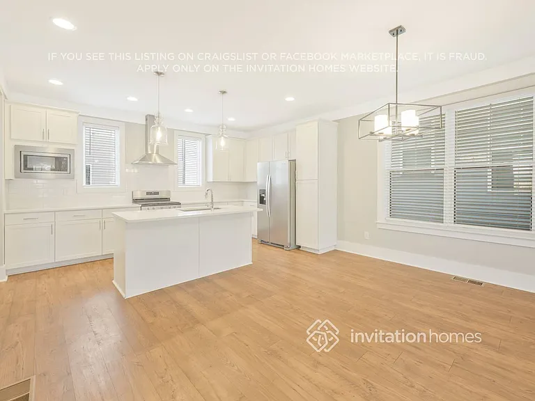 647 Vernon Ave #406 — Photo 5