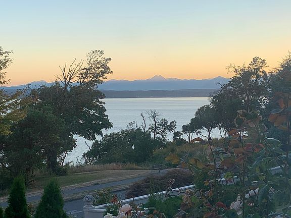 Beautiful sunset from the front porch