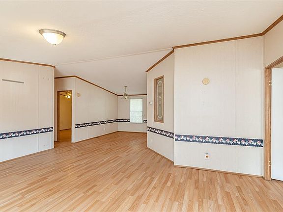 Recent laminate flooring throughout.