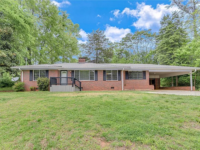 192 Jess Hunt Rd — Photo 1