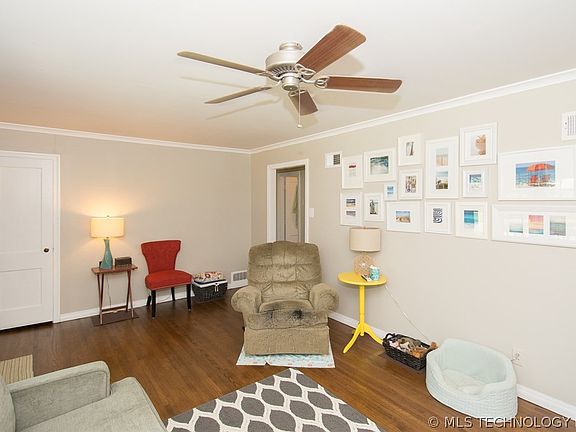 5th image of 1456 E 52nd St