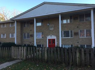 3335 Sun Valley Ter APT 11, Rockford, IL 61103