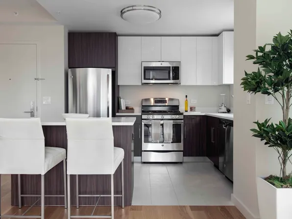 110 1st Street image 14 of 21