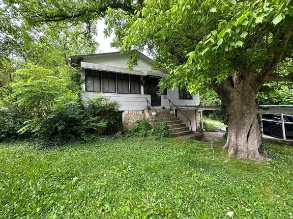2621 Berkley Dr, Chattanooga, TN 37415