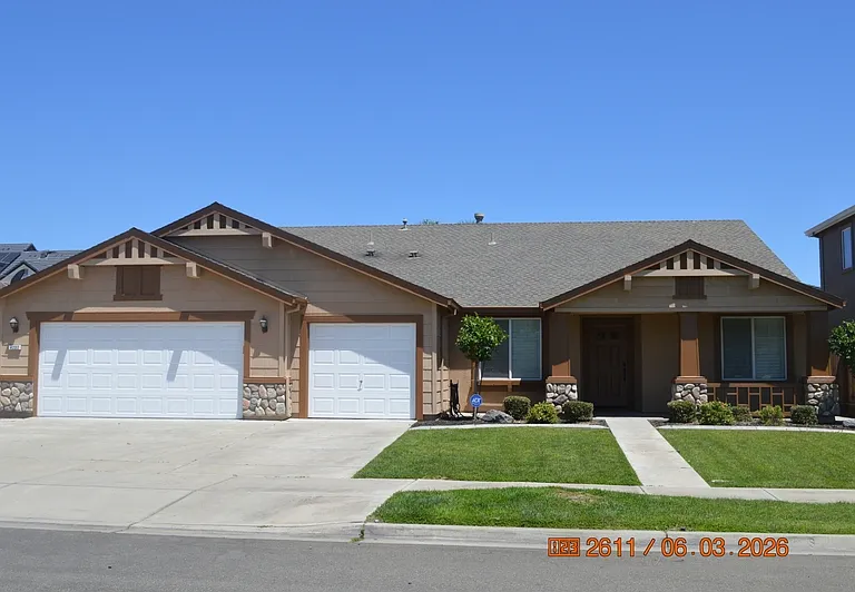 4232 Windrose Dr — Photo 1