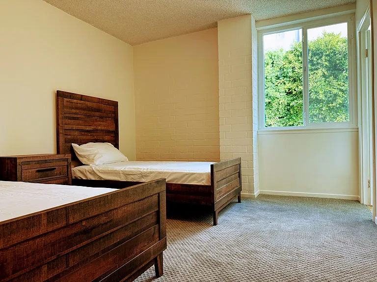 540 Kelton Ave #204 — Photo 11