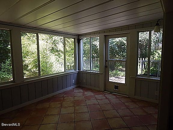 3rd image of 123 Northbrook Ln