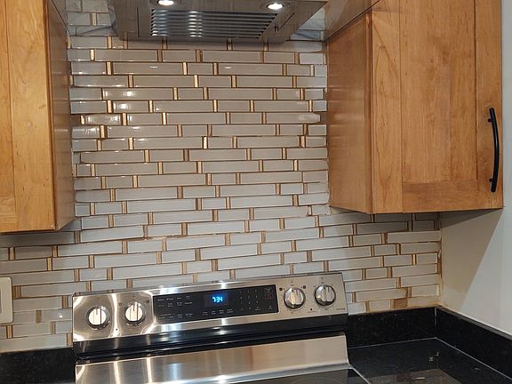 Z line Range Hood