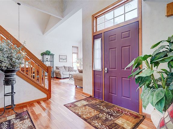 3rd image of 77 Cobblefield Way