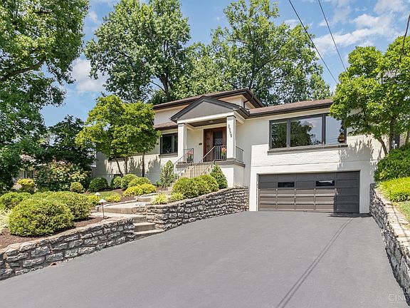 3rd image of 3304 Hardisty Ave