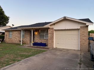 502 E Pershing Pl, Bristow, OK 74010
