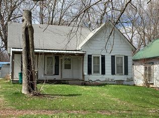 304 N Spruce St, Creston, IA 50801