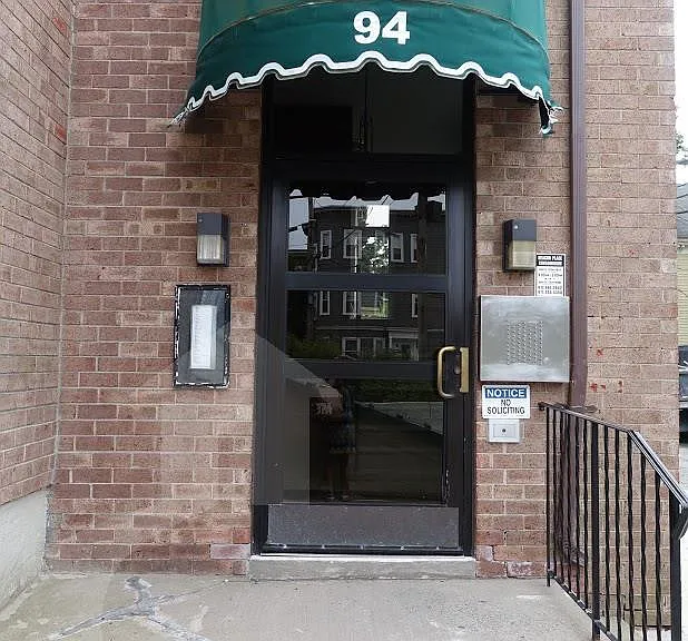 94 Beacon St #93 — Photo 3
