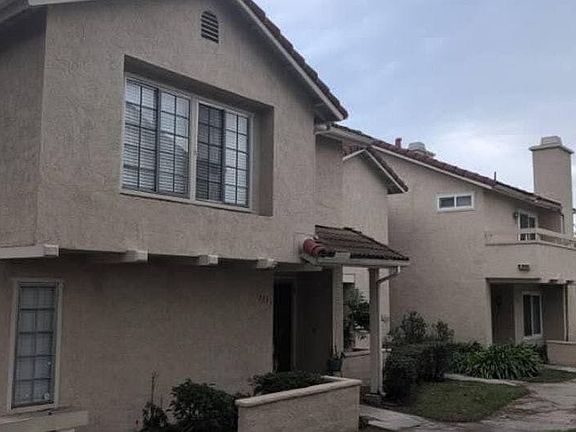 3rd image of 1759 Edgefield Ln