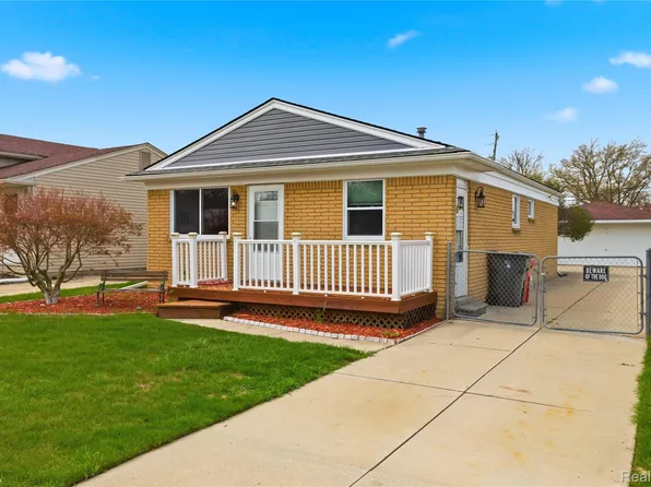 34373 New Jersey St, Clinton Township, MI 48035