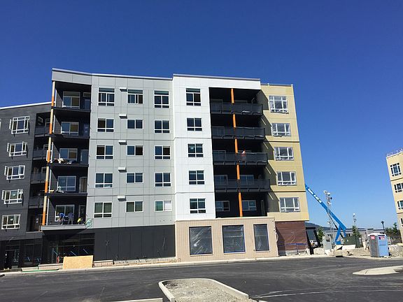 3rd image of 736 8th Ave NE Unit 104