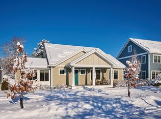 23 Ford Xing, Northampton, MA 01060