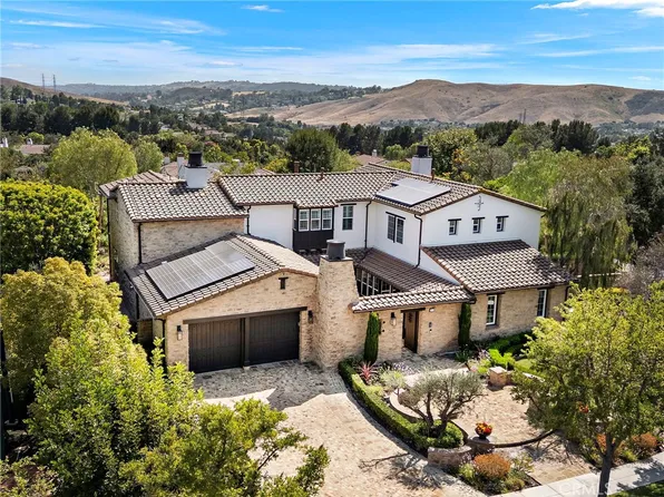 8 Brittlestar Rd, Ladera Ranch, CA 92694