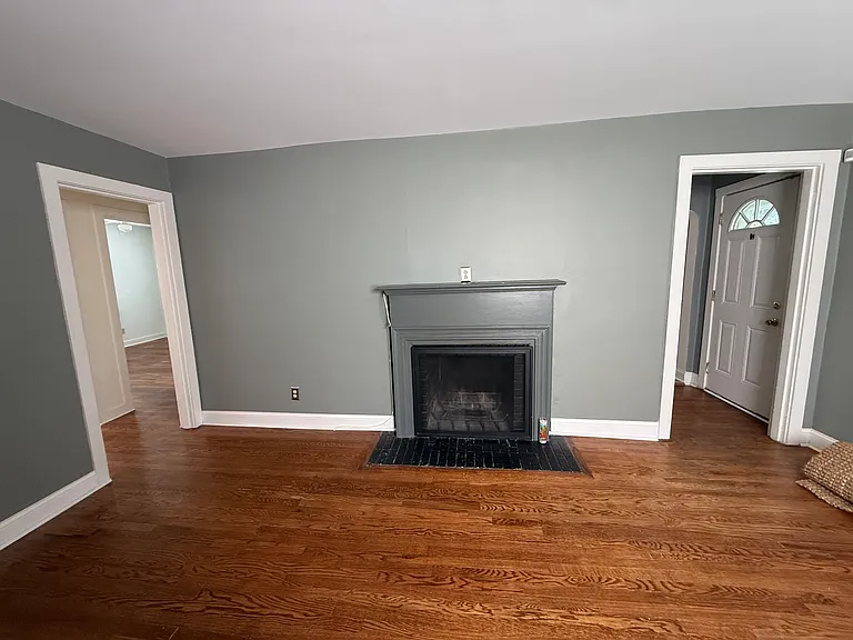 3300 Miami St — Photo 6