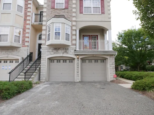 43 Mallard Pl, Secaucus, NJ 07094
