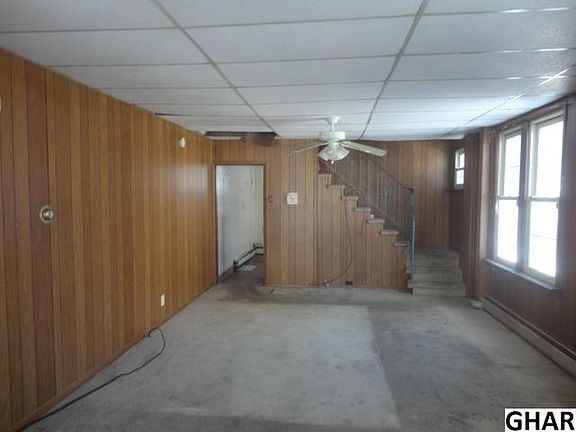 2nd image of 2519 Boas St
