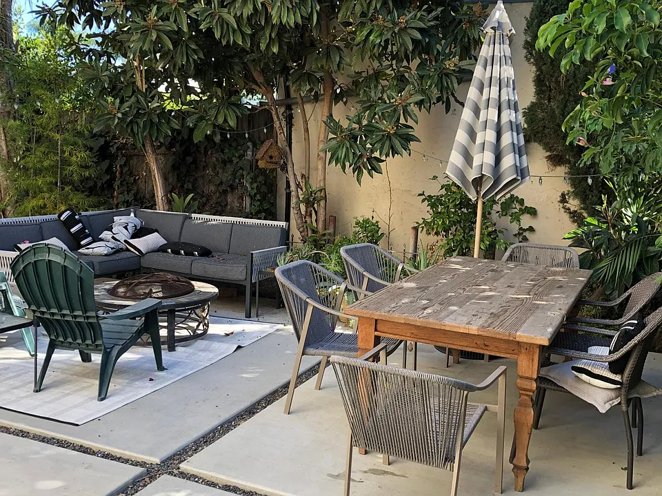 tenants' patio