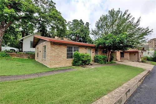 507 Bellevue Pl Photo 1