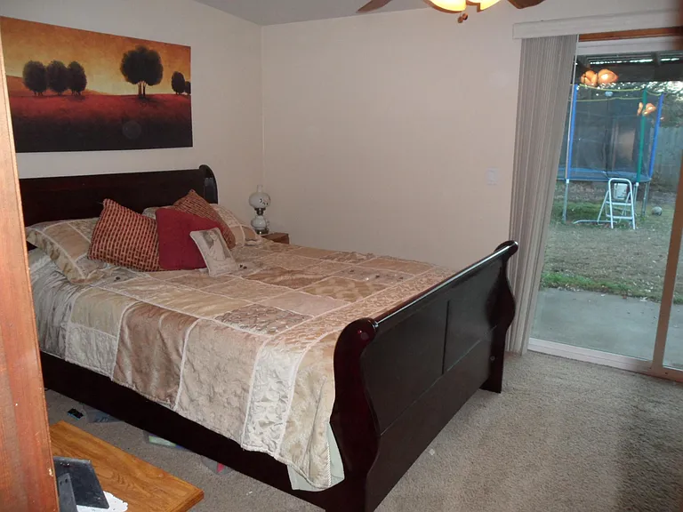 809 Neal Dow Ave — Photo 11