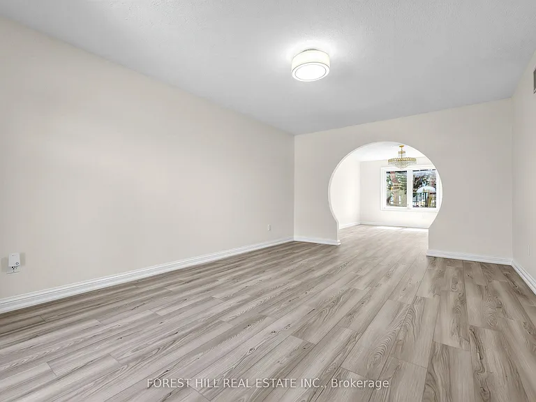 477 Cummer Ave — Photo 7