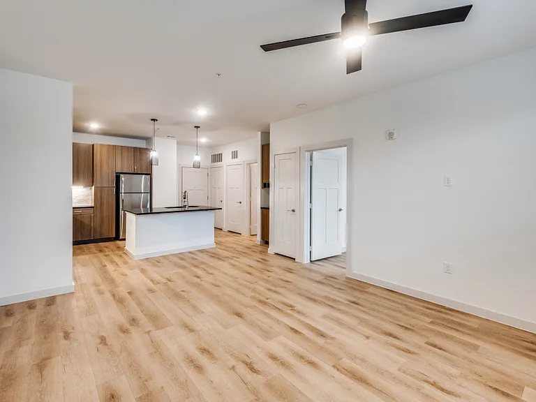 Burnett Lofts at Bishop Ridge — Photo 14